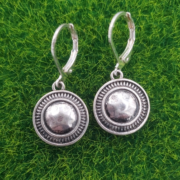 Estate Jewelry - Round Medallion Circle Drop Earrings E1018